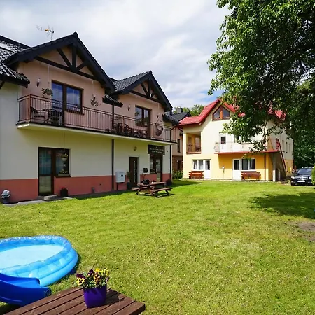 Maximo - 50m From The Apartman Darlowko