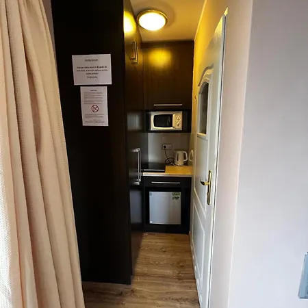 Maximo - 50m From The Apartman *