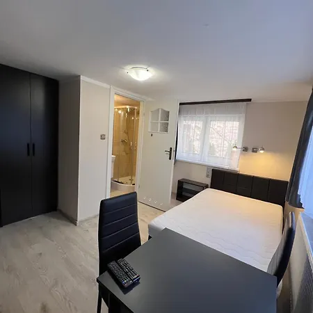 Apartman Maximo - 50m From The Darlowko