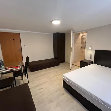 Maximo - 50m From The