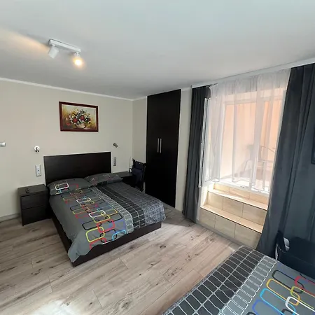 Maximo - 50m From The