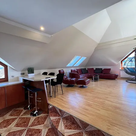 Maximo - 50m From The Apartman Darlowko