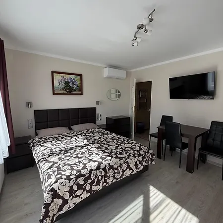 Maximo - 50m From The